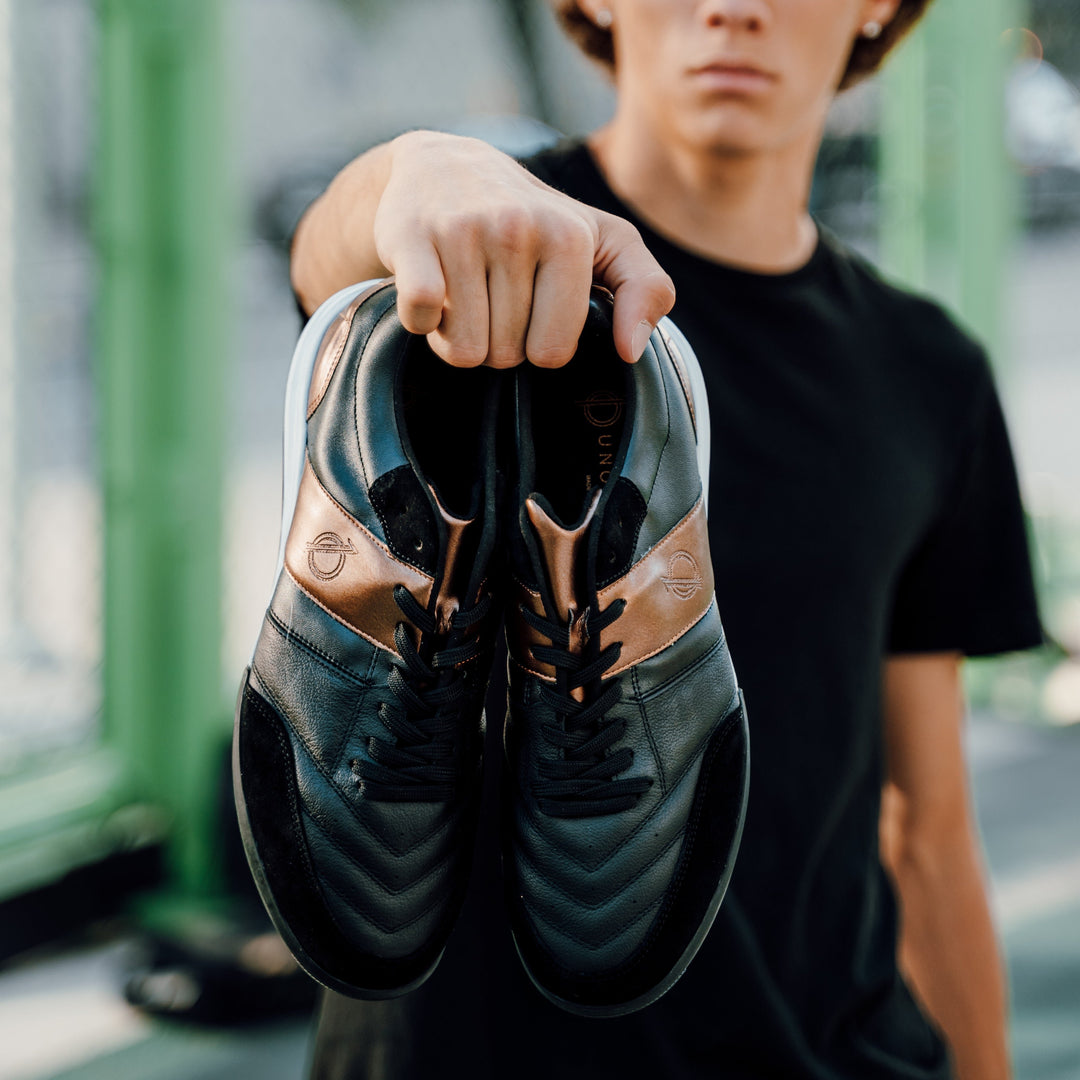 Dentro Black Futsal Sneaker