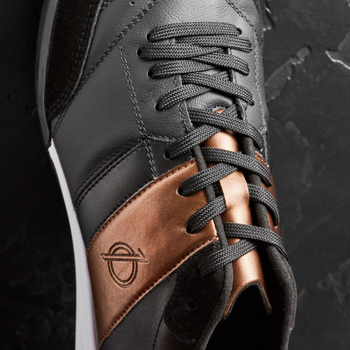 Dentro Black Futsal Sneaker