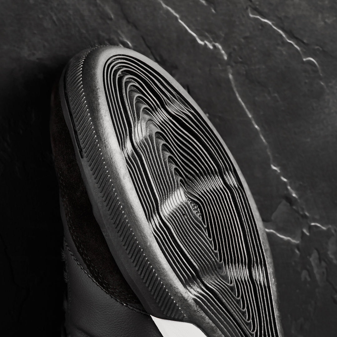Dentro Black Futsal Sneaker