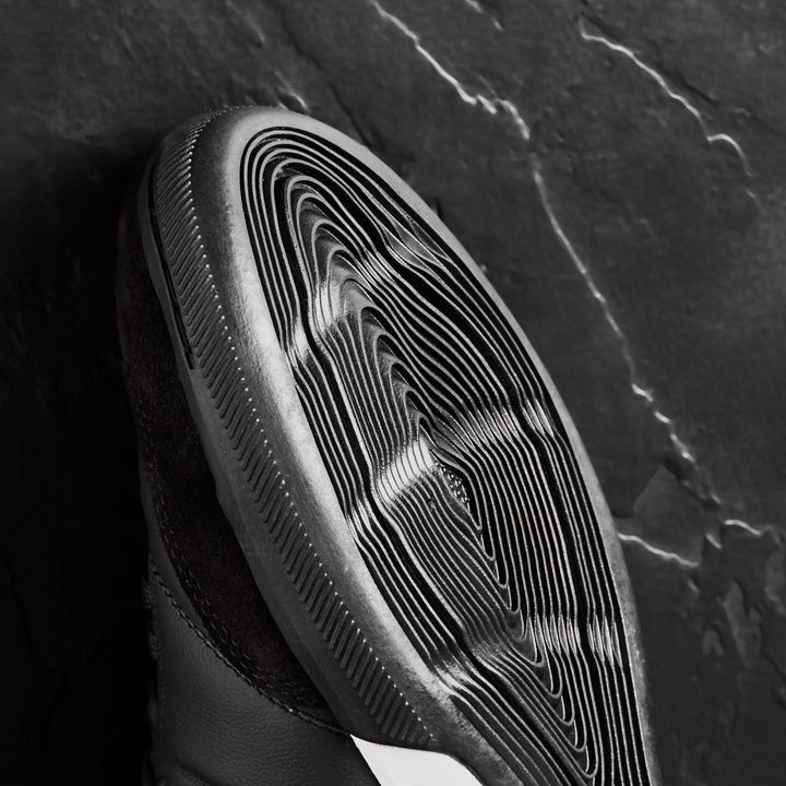 Dentro Black Futsal Sneaker