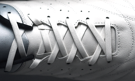 Laces vs Laceless Soccer Cleats: Which Is Better?